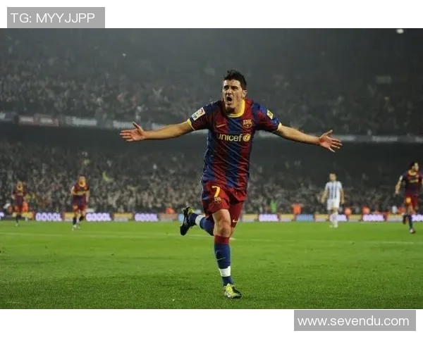 足球明星挂画装饰图片带你领略绿茵场上的传奇瞬间与激情时刻