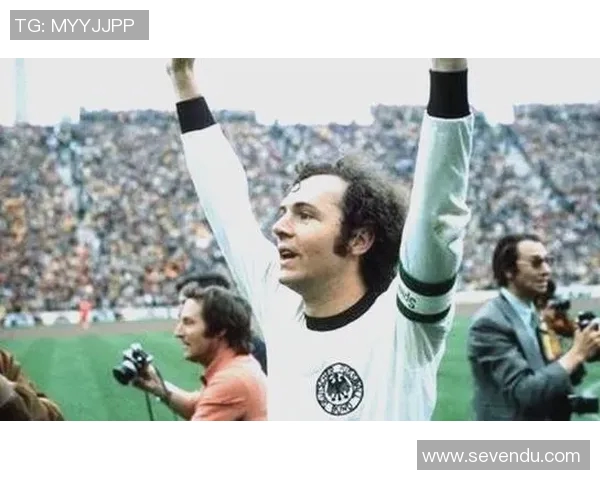 各国足球明星盘点与成就分析揭示足球世界的璀璨星光